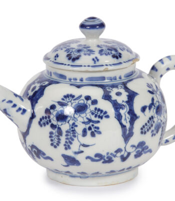 D2544. Blue and White Teapot and Cover